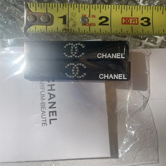 🌺New With Box Chanel Beauty Hair Clip Gift Set 2 Pcs Rare Item Black🌺 - Picture 7 of 13
